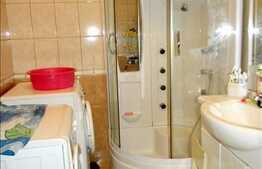 3 camere de vanzare , cu loc de parcare, 59 mp utili