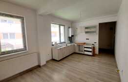 Apartament 2 camere, zona centrala Floresti!