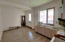 Apartament 2 camere, zona centrala Floresti!