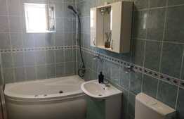 Apartament 2 camere semidecomandate, etaj intermediar, Floresti