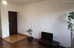 Apartament 2 camere semidecomandate, etaj intermediar, Floresti