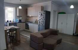 Apartament cochet de 3 camere si gradina 30 mp, loc de parcare, zona VIVO! 