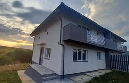 Exclusiv! Casa cuplată 120 mp, teren 580 mp, priveliste.