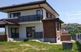 Vila exclusivista, 3mp utili, teren imprejmuit 780 mp, front 33 ml