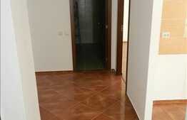 2 camere de vanzare, 57 mp, decomandat, etaj intermediar, zona Polus!