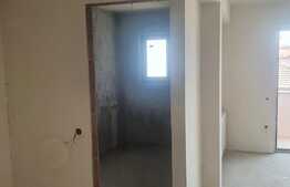 Apartament in zona linistita de case, 52 mp plus parcare, zona Cetatii!