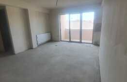 Apartament in zona linistita de case, 52 mp plus parcare, zona Cetatii!