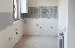 Apartament in zona linistita de case, 52 mp plus parcare, zona Cetatii!