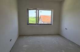 Apartament 5 camere, 3 bai, gradina, semifinisat, imobil nou, zona Borhanciului