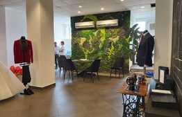 Showroom elegant la mezaninul unei cladiri mixte, zona Cipariu. 