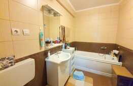 Apartament 3 camere, la cheie, etaj intermediar, parcare, zona Stejarului!