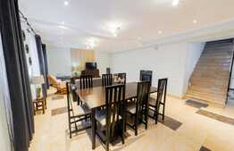 Casa / Vila, 240 mp, zona Cristian Brasov