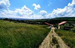 Teren intravilan in curs de autorizare duplex,  980 mp, situat in UTR-Lir, in cartierul Iris