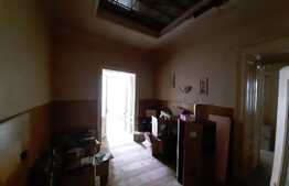 Apartament 5 camere, ultracentral, 143 mp, situat in Centrul Vechi