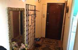 Apartament decomandat, 2 camere, zona Triaj 