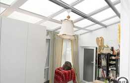 Vanzare apartament in vila cu 108 mp utili, curte interioara comuna de 160 mp.