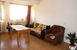 Apartament cu 2 camere de vanzare, in zona strazii Eroilor