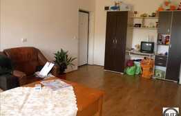 Apartament cu 2 camere de vanzare, in zona strazii Eroilor
