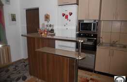 2 camere, 52 mp, etaj intermediar, se ofera mobilat, loc parcare