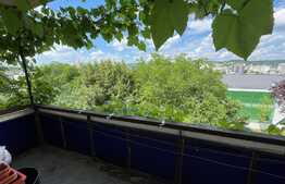 Doar la Blitz ! 4 camere, etaj intermediar, 2 balcoane, zona Primaverii