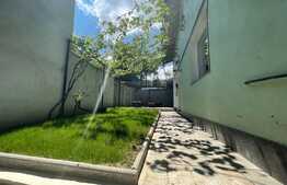 Casa individuala cu doua apartamente, 204,5 mp construiti, Gruia