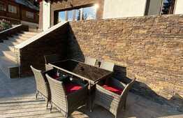 Vila de 12 camere, 600 mp, in Predeal