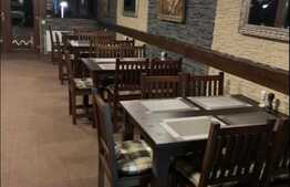 Vila de 12 camere, 600 mp, in Predeal