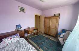 Apartament 3 camere, etaj intermediar, parcare, zona Piata Mihai Viteazu