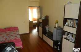 Apartament cu 3 camere de vanzare, 64 mp, zona Sub Cetate! Parcare!