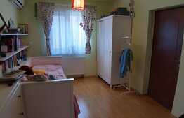 Casa spatioasa, 150 mp, curte si terasa, garaj, prima inchiriere, Florilor!