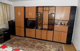 Apartament 2 camere decomandat, etaj intermediar, Piata Flora 