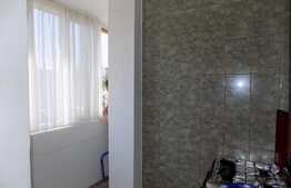 Apartament 2 camere decomandat, etaj intermediar, Piata Flora 