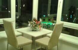 Apartament modern, 2 camere, 2 balcoane, priveliște deosebită 