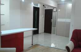 Apartament modern, 2 camere, 2 balcoane, priveliște deosebită 