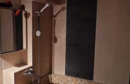 Apartament 3 camere, 2 băi, 77 mp, 2 balcoane, zona Florilor