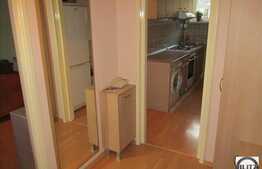 Apartament 2 camere, 52 mp, decomandat, loc parcare si boxa, zona Casa Radio!