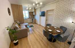 Apartament lux, 3 camere, 65 mp, prima inchirire, loc de parcare, zona Vivo