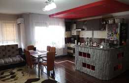 Apartament 3 camere semidecomandate, 56mp, aer conditionat, zona linistita! Cartierul Terra