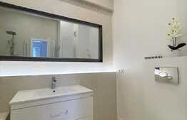 Apartament de lux, 57mp, balcon, zona strazii Ploiesti