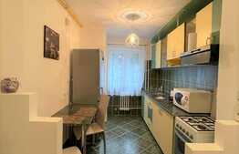 3 camere, semidecomandat, renovat recent, balcon,  zona strazii Gr.Alexandrescu.Disponibil cu 1 Februarie