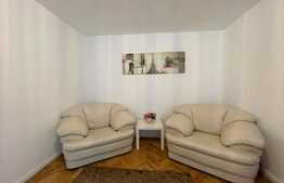 3 camere, semidecomandat, renovat recent, balcon,  zona strazii Gr.Alexandrescu.Disponibil cu 1 Februarie