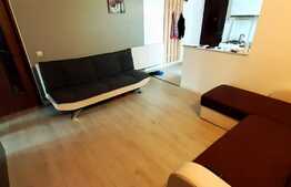 Apartament de 3 camere, 56 mp, parcare, balcon, zona centrală!