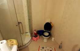 Apartament de 3 camere, 56 mp, parcare, balcon, zona centrală!