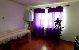Apartament de 3 camere, 56 mp, parcare, balcon, zona centrală!