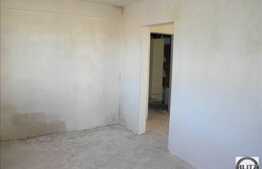 Apartament 3 camere, semifinisat, Floresti, zona linistita cu spatii verzi!