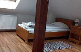 Blitz propune spre vanzare o proprietate cu istorie in Razboieni. Unica !!! 600 mp construiti, 6000 mp teren imprejmuit, 800 mp parcare iluminata/pavata