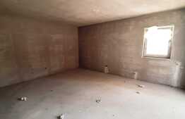 Finisaje optionale, etaj intermediar, zona strazii Cetatii