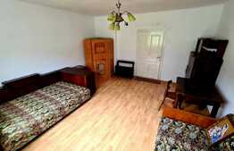 Teren cu casa boiereasca, 4000 mp, aproape de castelul Bran!