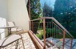 Apartament de 3 camere, 95 mp, curte privata, parcare, zona Blvd. 1 Decembrie 1918