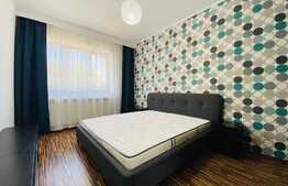 Apartament de 3 camere, 95 mp, curte privata, parcare, zona Blvd. 1 Decembrie 1918